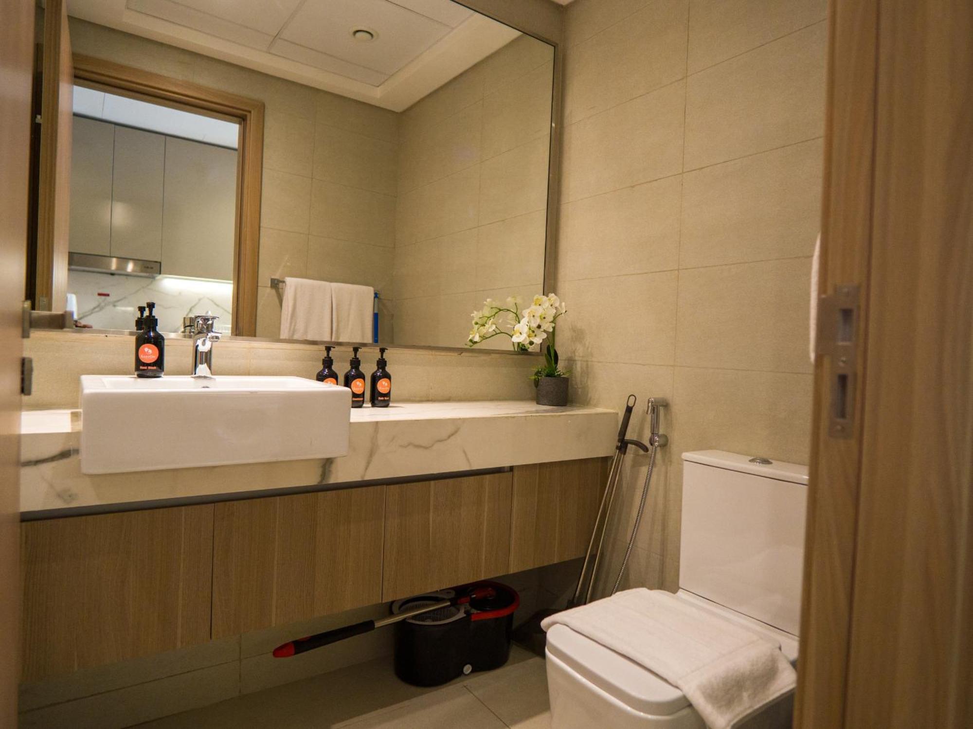 Appartamento Easygo- Lavish Stu With Pool View In Azizi Riviera *